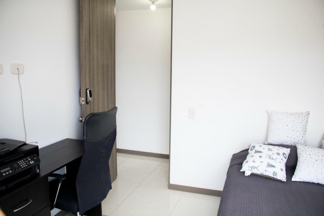 Apartamento Granate Перейра Екстериор снимка