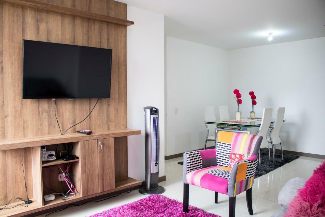 Apartamento Granate Перейра Екстериор снимка