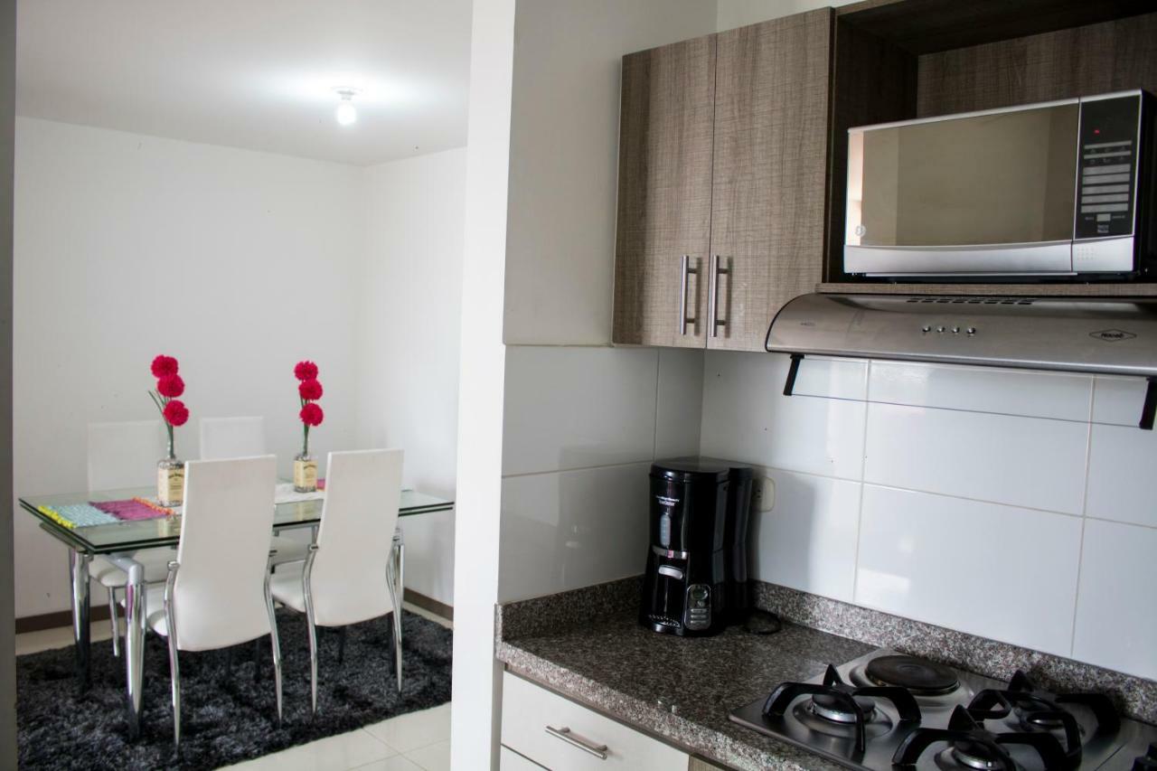 Apartamento Granate Перейра Екстериор снимка